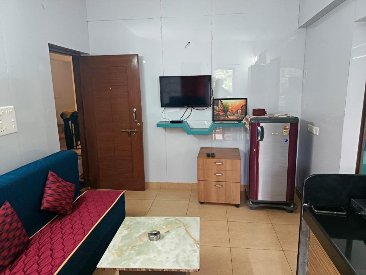 Beautiful 1 BHK With Pool Wi-Fi Cooking Gas Gym Caretakers Apartment Old Goa Ngoại thất bức ảnh